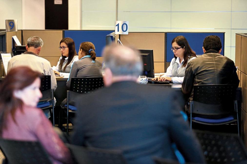 Risks of a unique and public pension system