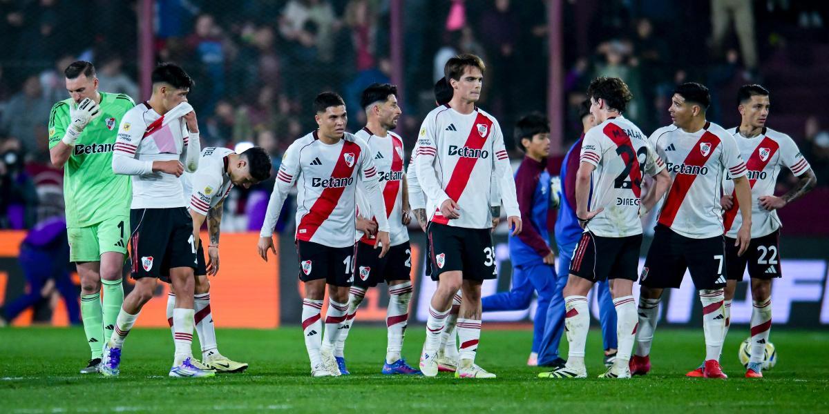 River was tied on the last play