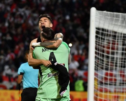 River won another penal definition and eliminated Union