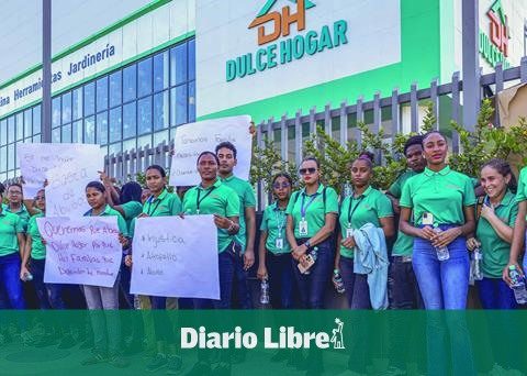 Rosa NG says Chinese business closure is a show and a hunt