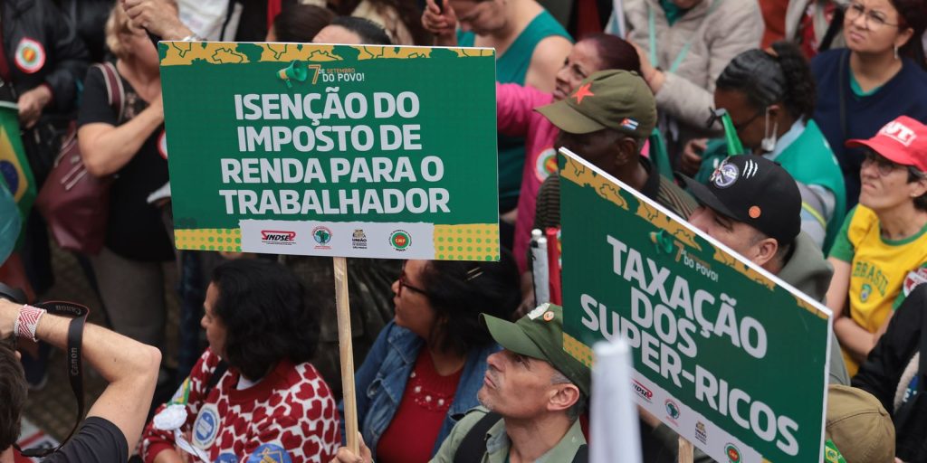 SP: unions and social movements mobilize in act for sovereignty