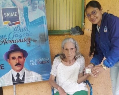 Saime granted more than 10,000 identity cards in the month of August