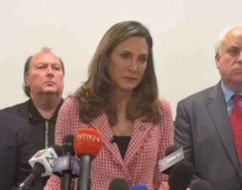 María Elvira Salazar, en conferencia de prensa este martes