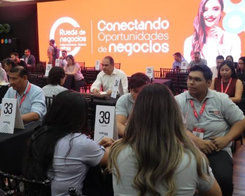 Santa Cruz becomes a regional epicenter with the international business wheel