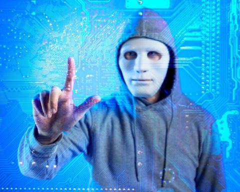 Scams with the endangered SMEs and Peruvian families