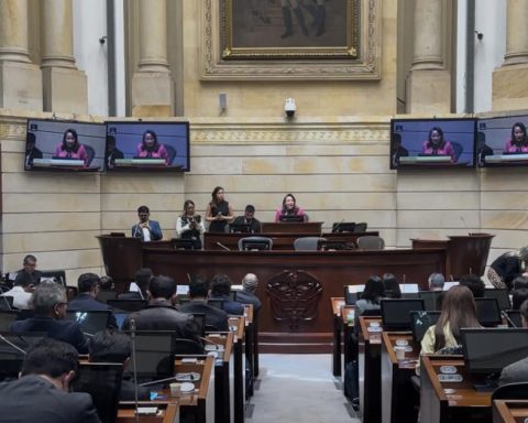 Senate declares the 'poster of the suns' as a terrorist and drug trafficker organization