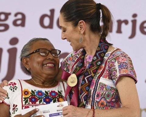 Sheinbaum bets (again) social spending by 2026; proposes 18% increase