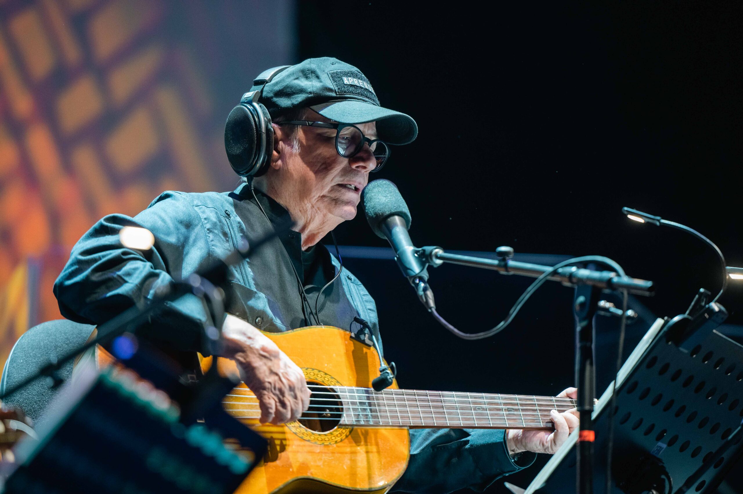 Silvio in Chile: a romance that does not go out