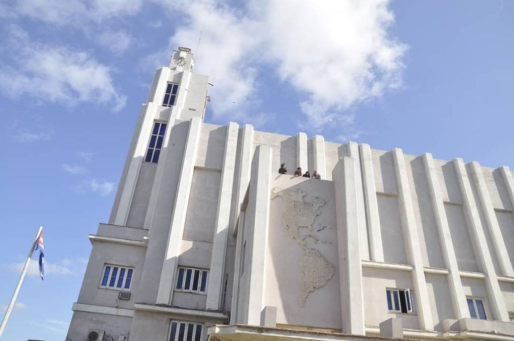 Sound space in the house of America