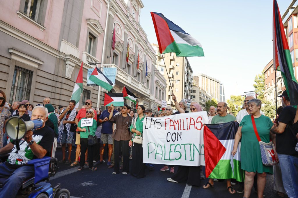 Spain is put at the head of Europe and authorizes research on Israeli war crimes