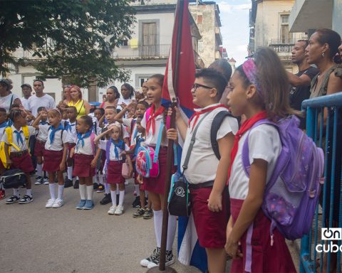 Started the school year in Cuba: Minister of Education states that "it doesn't matter what we lack, the most important thing is how much we have left over"