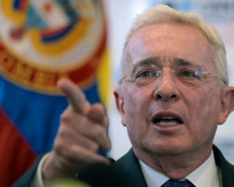 Supreme Court confirmed guardianship ruling granted to former president Uribe