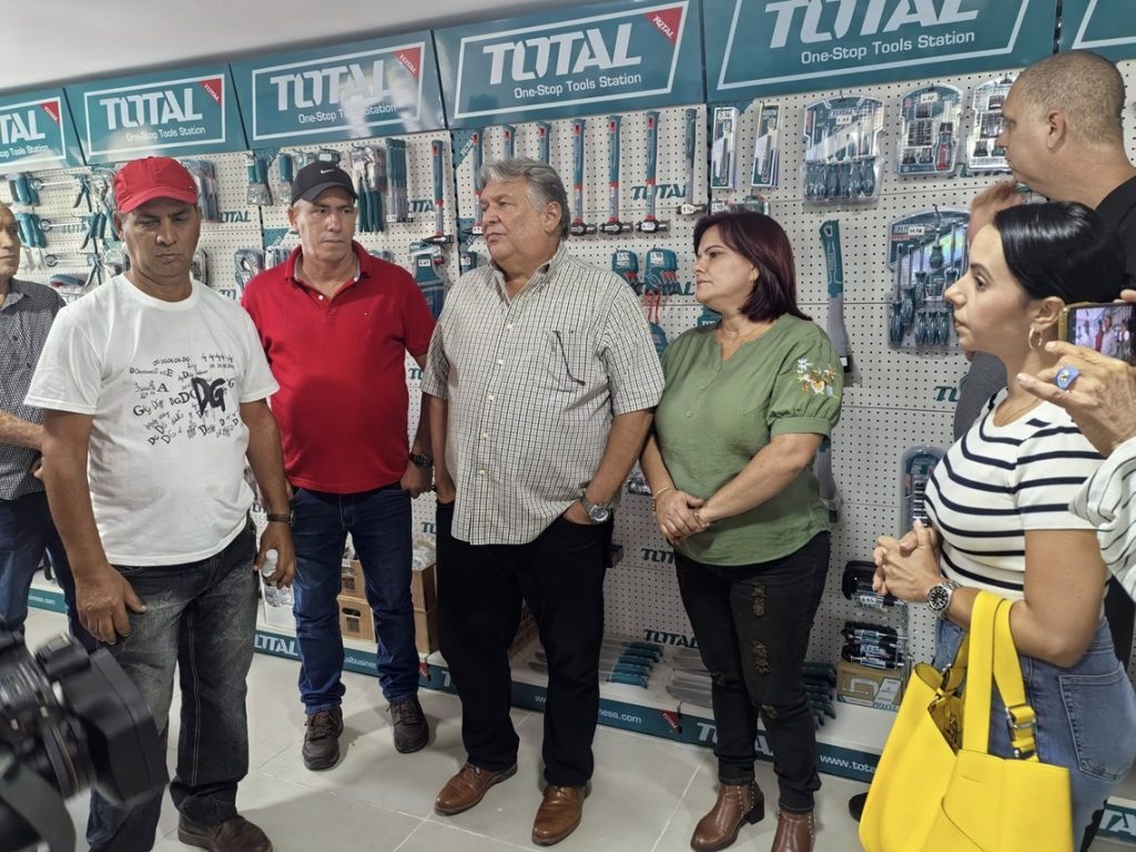 Tabacuba opens a store in MLC for tobacco producers in Pinar
