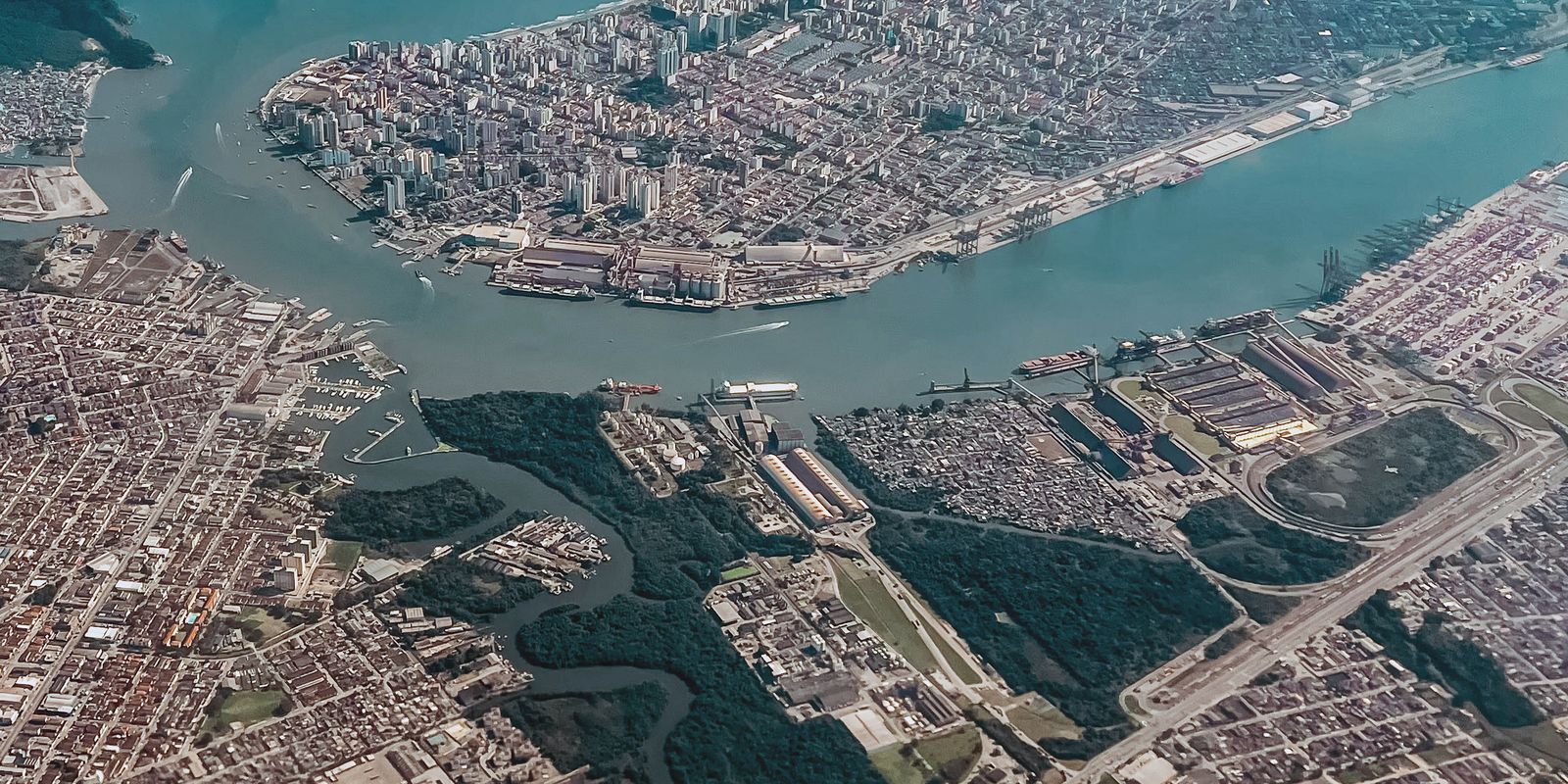 Tecon auction 10 of Santos should take place between December 15 and 18