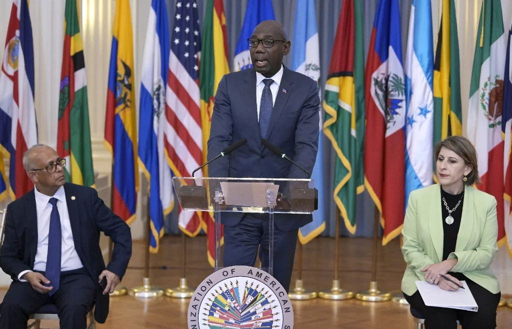 The 32 OAS member countries support renewing security mission