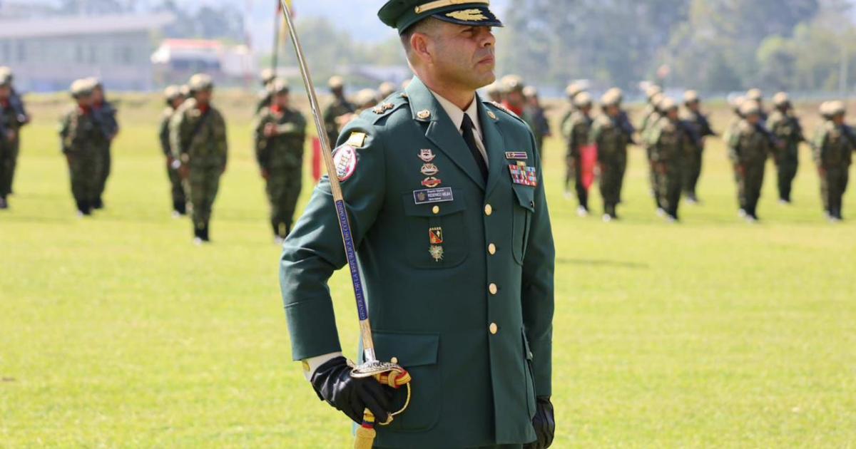 The Army denies the dispute between high command, but confirms an investigation against General Federico Mejía
