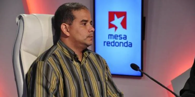 Yoerky Sánchez Cuéllar en el programa propagandístico 'Mesa Redonda'