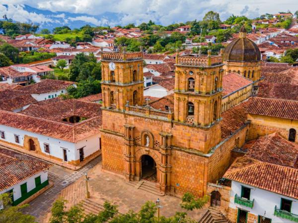 The Santandereano people who retain curious and striking traditions