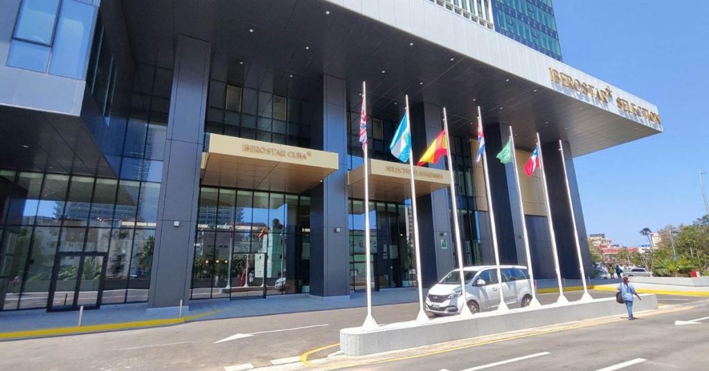 The Spanish press emphasizes that Meliá and Iberostar are in a "dead end" in Cuba