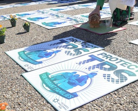 The US asks more than 250,000 Venezuelans to "prepare" to leave the country in November