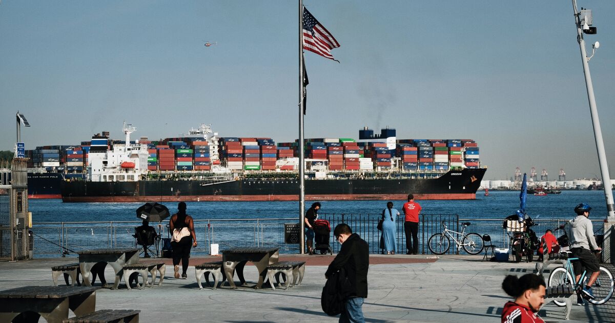 The US commercial gap grows more than expected by import increase