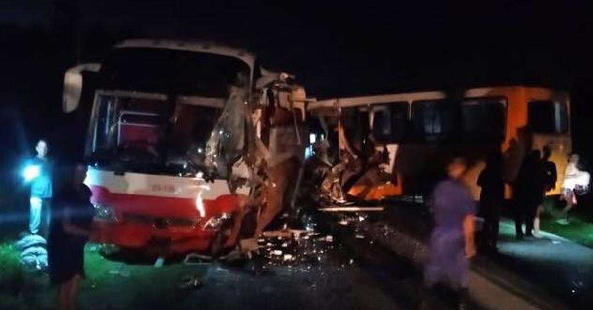 The clash of two state bus in Villa Clara leaves almost 50 injured, including four serious