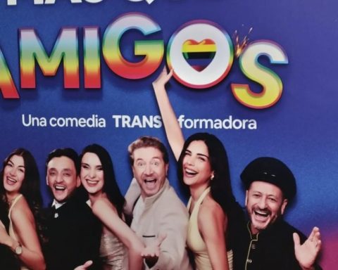 The comedy "more than friends"a commitment to freedom and to find true love