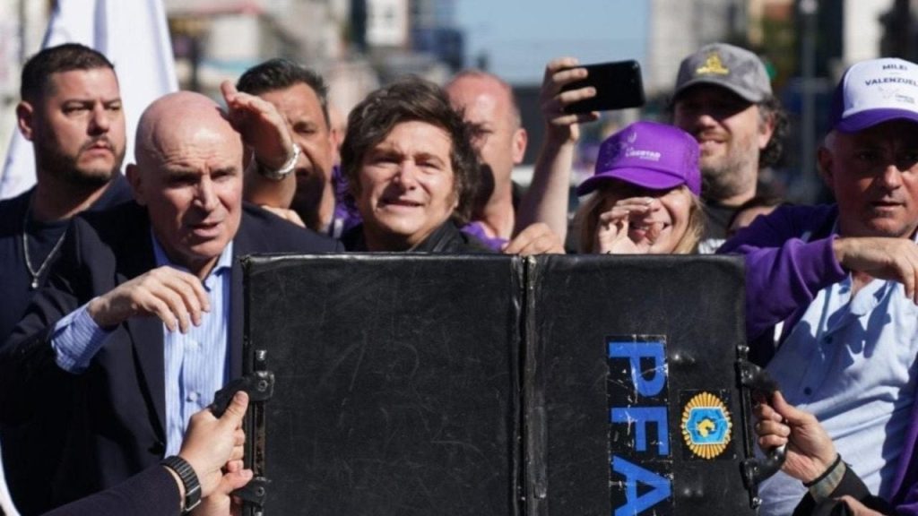 The commission that bothers the government: $ Libra is launched