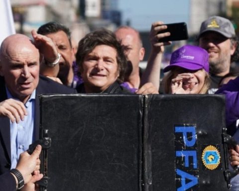 The commission that bothers the government: $ Libra is launched