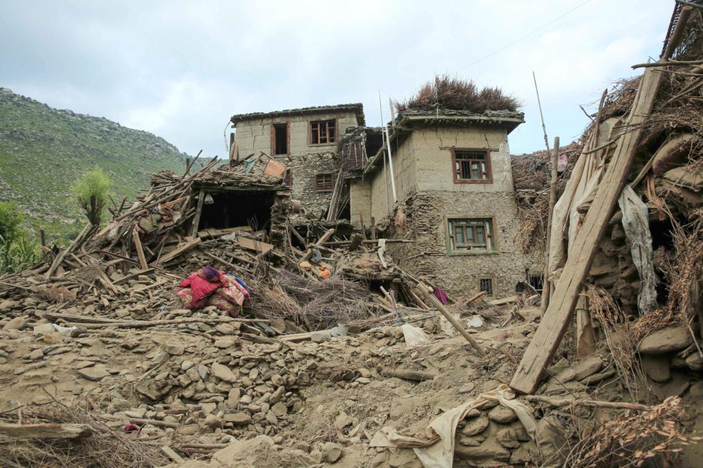 The dead by the Afghanistan earthquake exceed 1,400 and a replica hits the area
