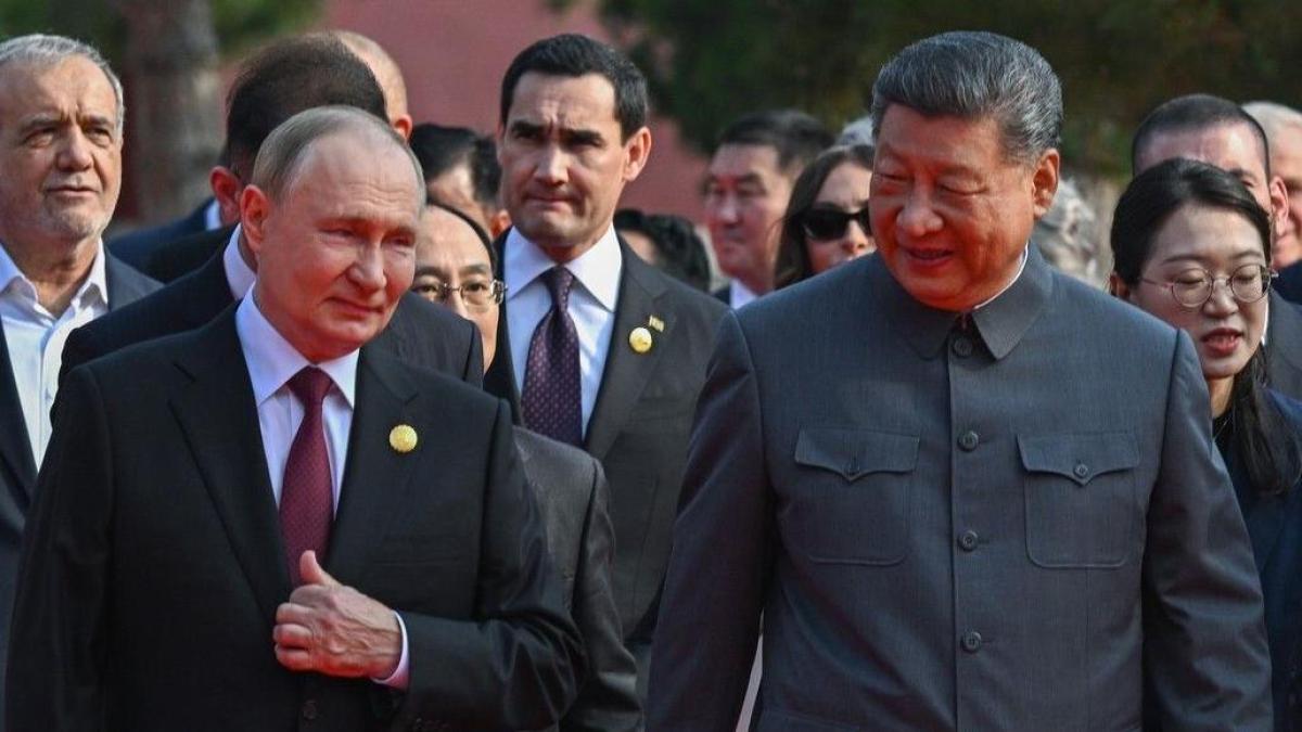 The discussion between Putin and XI about the immortality that captured a microphone during his meeting in China