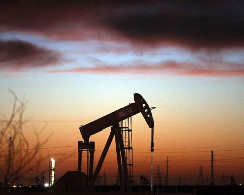 The fall in oil income overshadowes tax efficiency