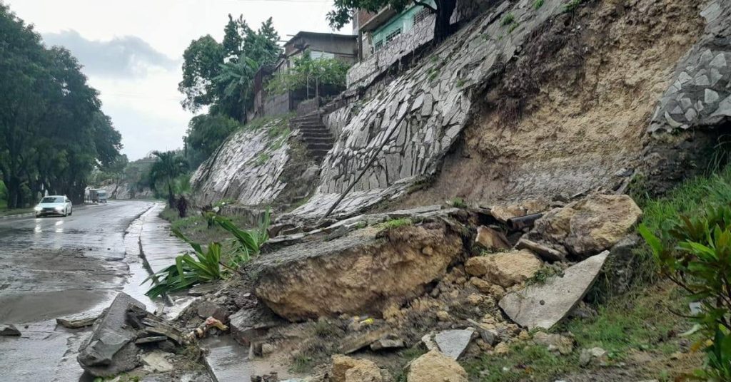 The imelda storm leaves a dead and 18,000 displaced in East of Cuba