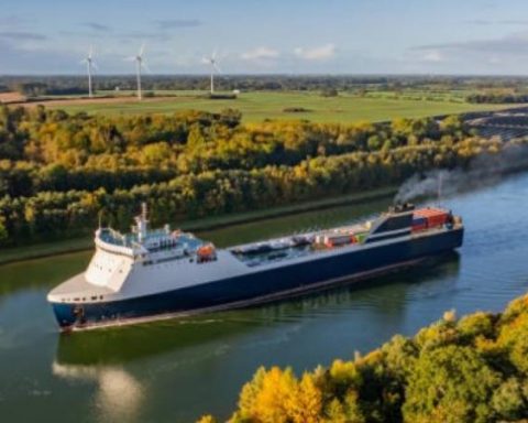 The industrial sector in Colombia takes air: 6 sectors stood out what are they?