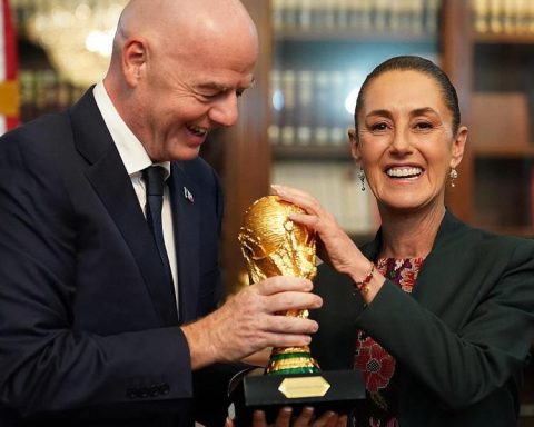 The infantino gift to Sheinbaum