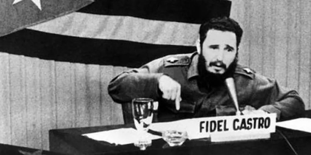 Fidel Castro durante el discurso conocido como 'Palabras a los intelectuales', en la BNJM, el 30 de junio de 1961