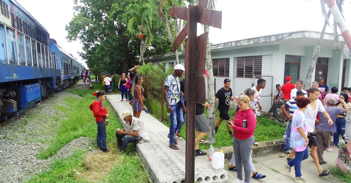 The origin of the diarrheal outbreak on the Bayamo train to Havana is still not clarified