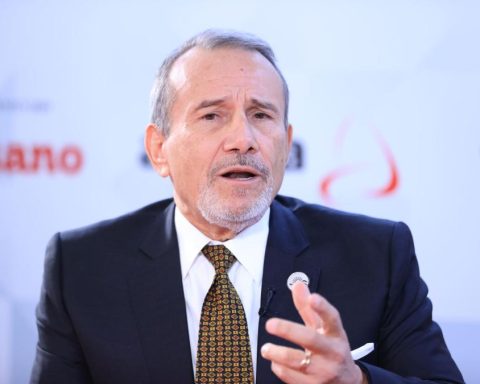 They ask to quote Chancellor from Foreign Relations Commission