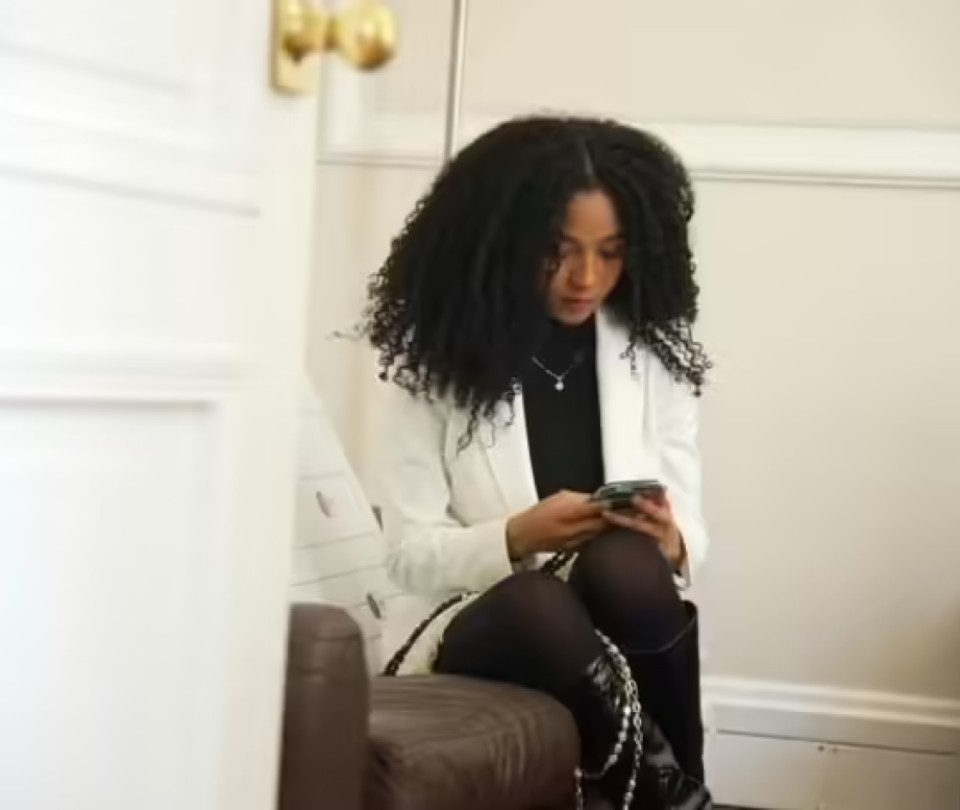 They confirm that Juliana Guerrero, Vice Minister of Youth, did not do the test to know pro