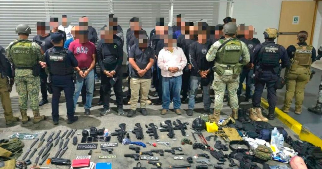 They release 38 members of the world of the world arrested in Michoacán