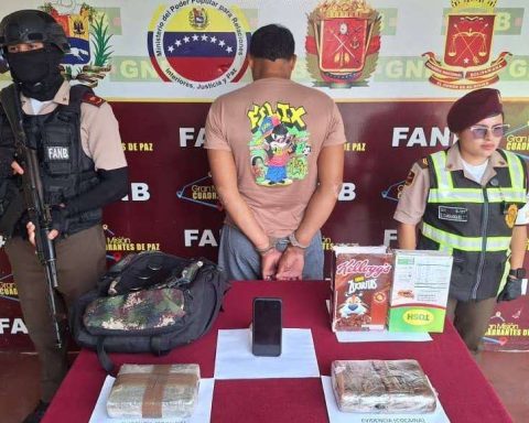 They seize more than 2 kilos of cocaine in Apure control post