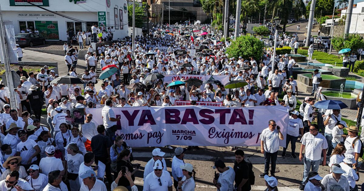 Thousands march in Culiacán against violence: "We want peace"