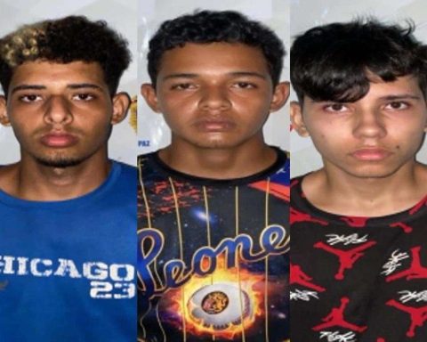 Three arrested for theft and murder