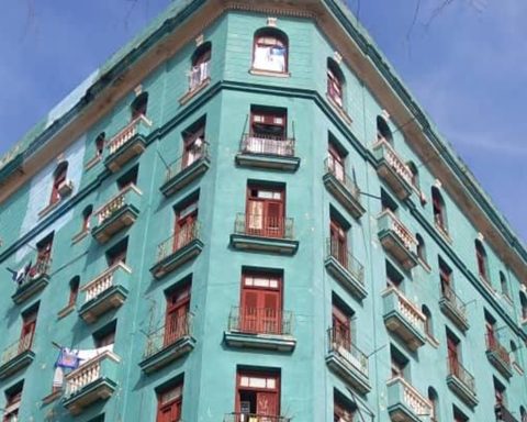Three injured by collapse in Havana Centro Building