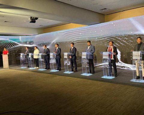 Tse cites vice presidential candidates for the debate in the Fexpocruz