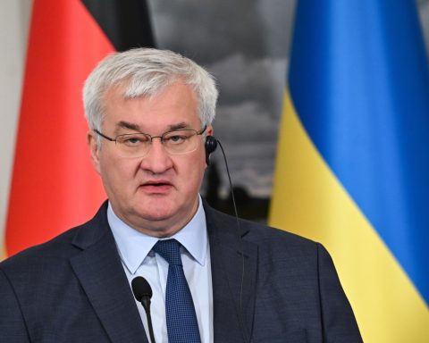 Ukraine aspires to end the war with Russia this year, according to its Foreign Minister