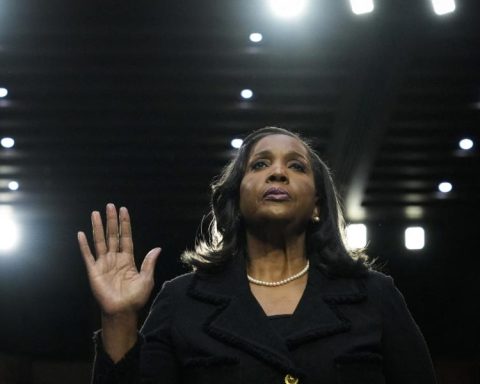 United States Court rejects Trump's request to fire Governor of the Fed