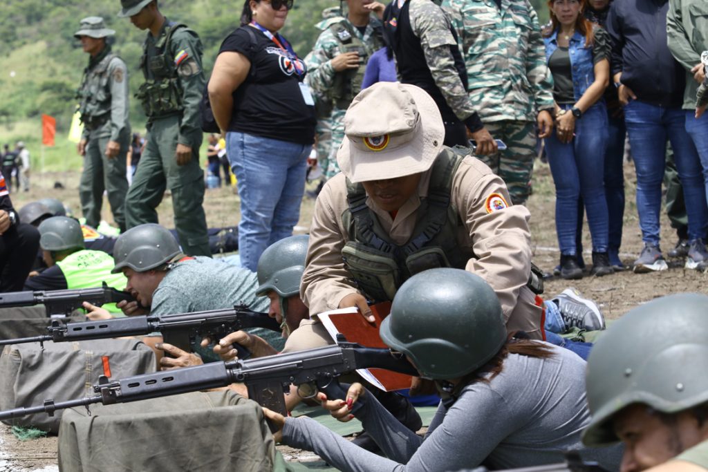 Venezuela denounces an American assault on a fishing boat and trained to militiamen