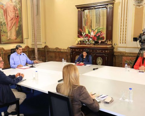 Venezuela promotes constitutional armor to protect national sovereignty