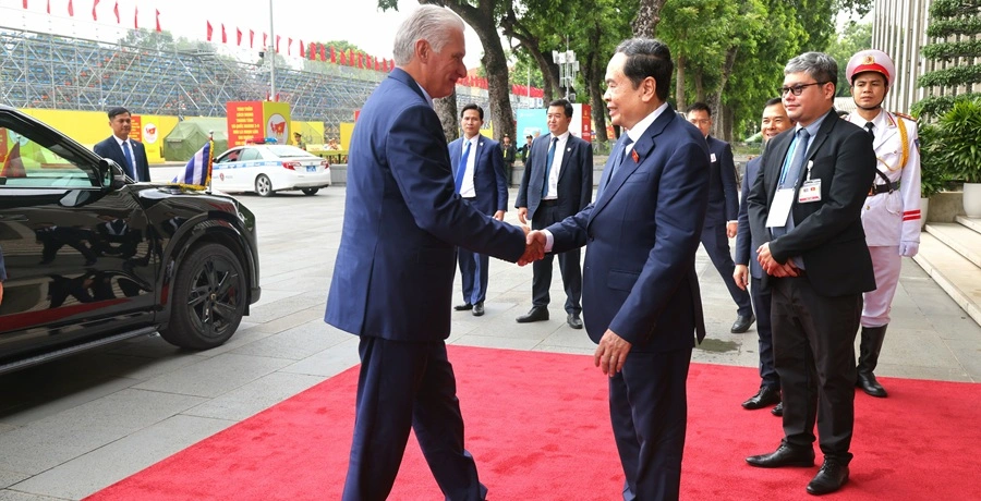 Cuba, Vietnam. vietnamización